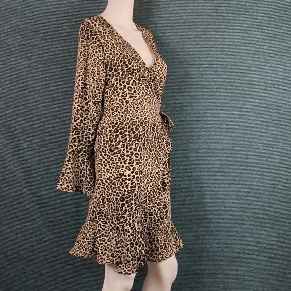 Hayden Los Angeles Leopard Print Ruffled Wrap Dress, Bell Sleeves - Picture 3 of 11